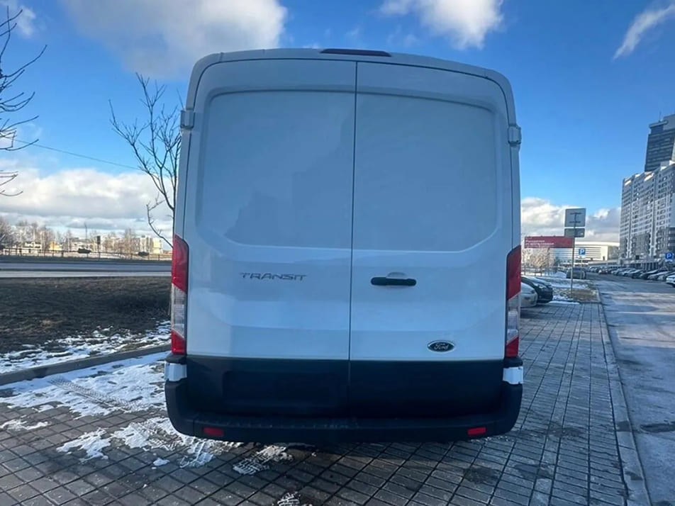 /images/pages/catalog/Ford Transit L2H2/Ford_Transit_L2H2_3.jpg